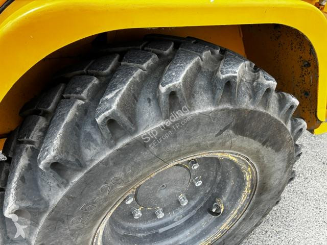 Nakladač Volvo 30G