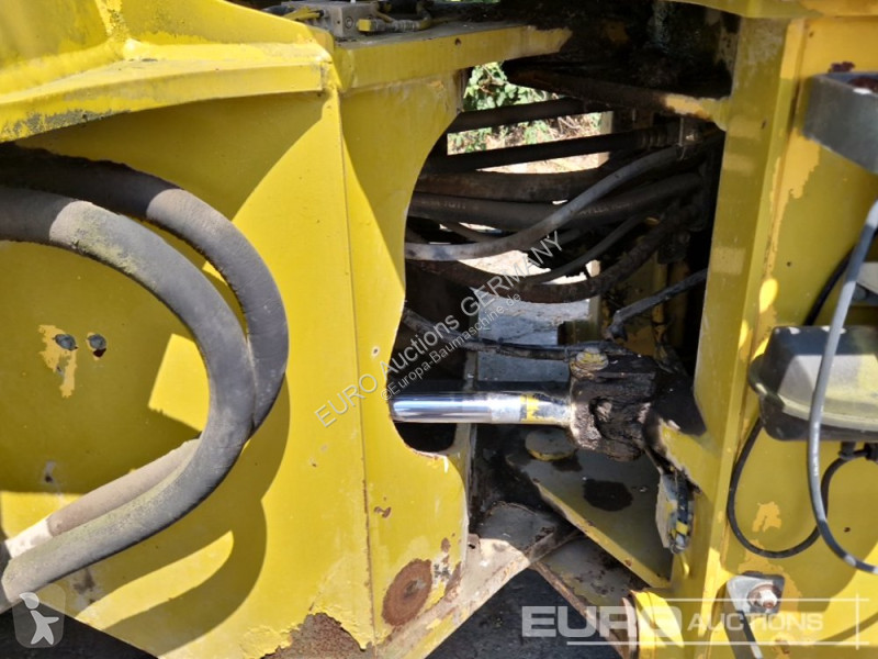 Nakladač Komatsu WA320-3H