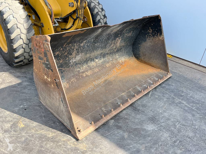 Nakladač Caterpillar M - Bucket + Forks /...
