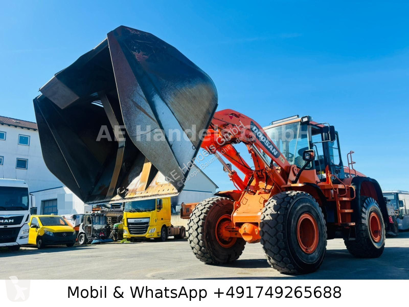 Фронтальный погрузчик Doosan...