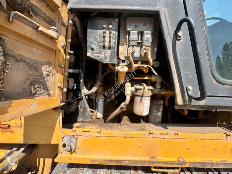 Nakladač Caterpillar Chargeuse sur chenilles Traxx