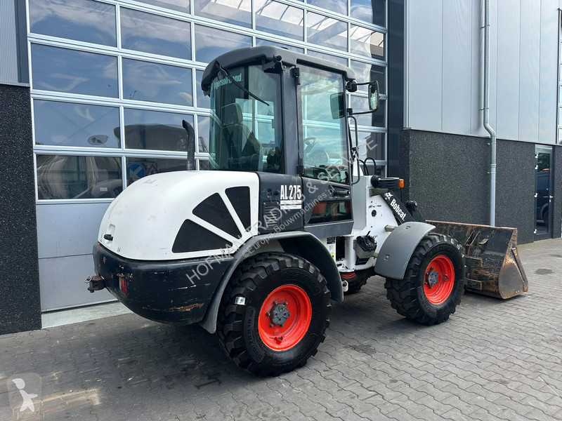 Nakladač Bobcat D