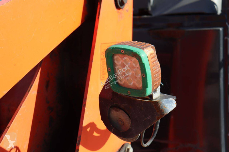 مُحمّلة Kubota R065