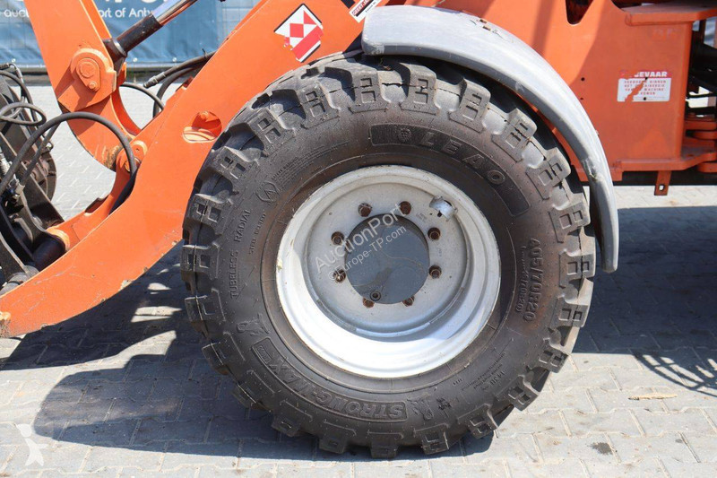 Nakladač Terex