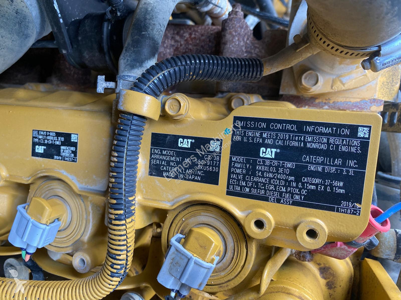 Nakladač Caterpillar D3 .