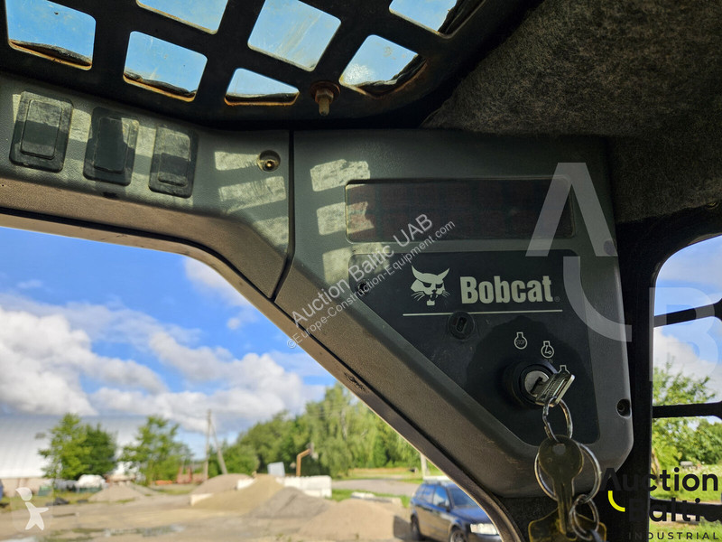Фронтальный погрузчик Bobcat