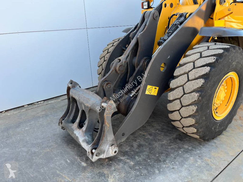 Nakladač Volvo - Quick Coupler / 3th Function