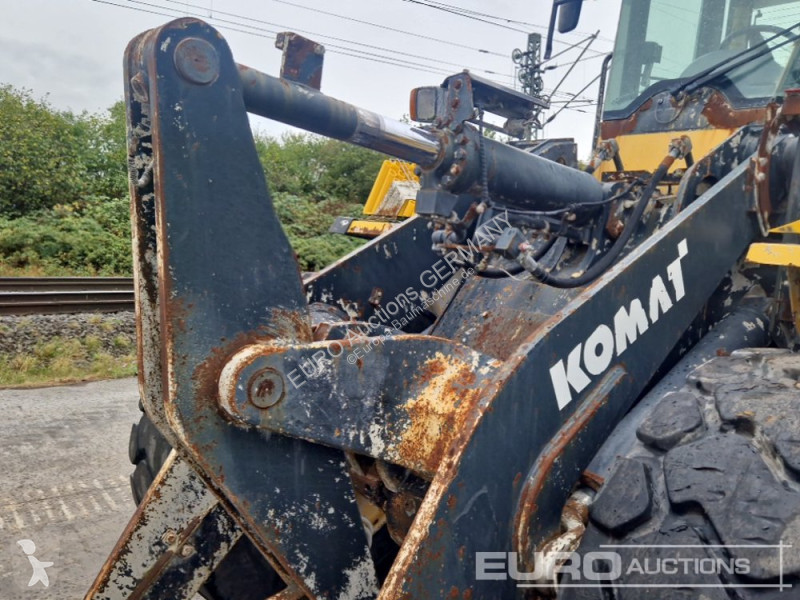 Incarcator Komatsu WA200