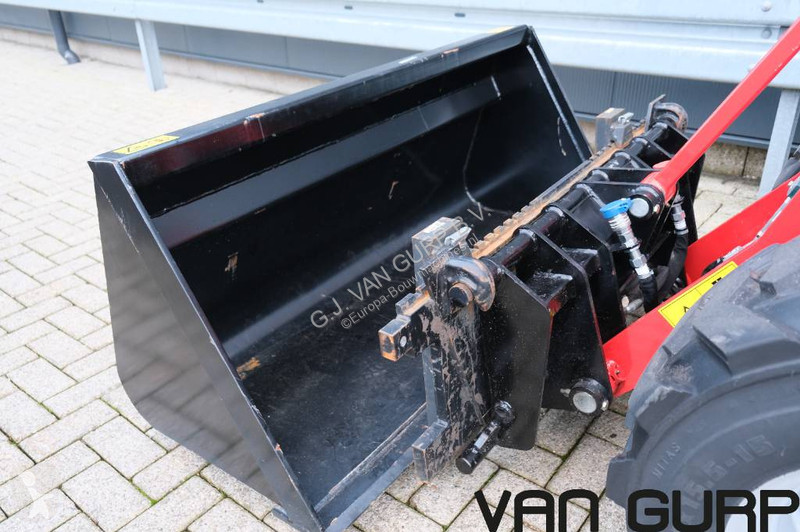 Nakladač Manitou MLA3-35H