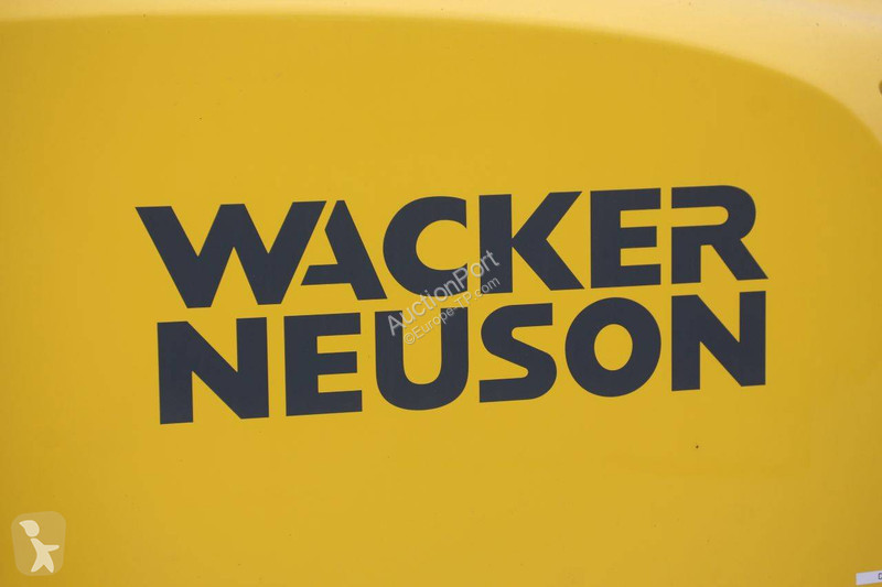 Chargeuse Neuson WL60