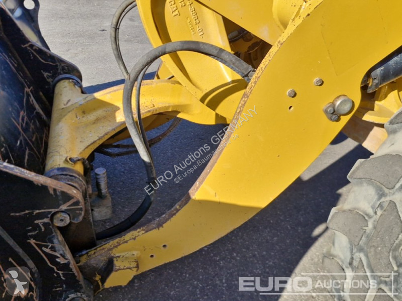 Chargeuse Caterpillar 908M