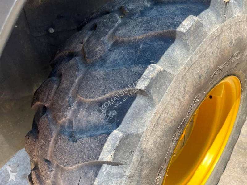 Chargeuse Komatsu WA100M-8E0