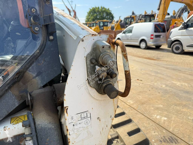 Shovel Bobcat - Closed Cab / Quick Coupler