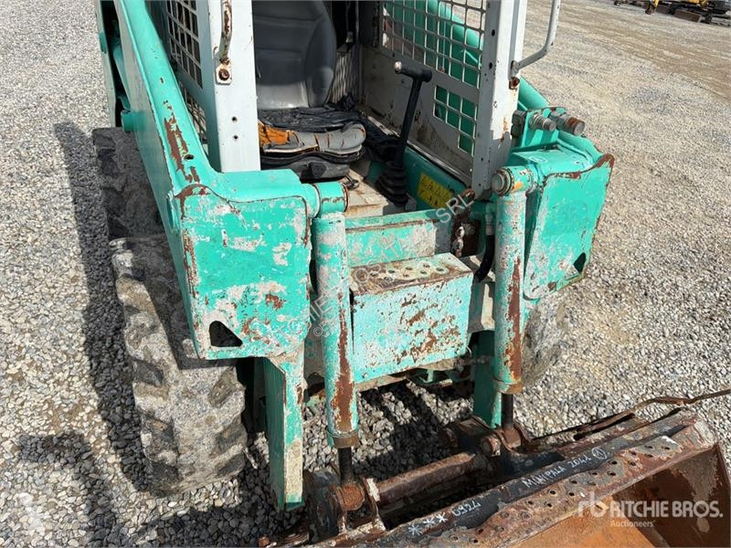 Chargeuse IHI 2041 Skid Steer Loader