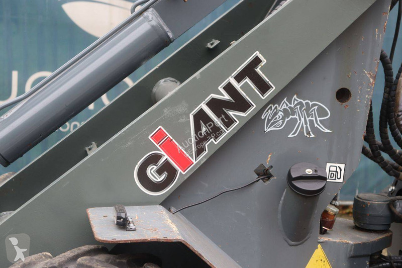 مُحمّلة Giant V452T