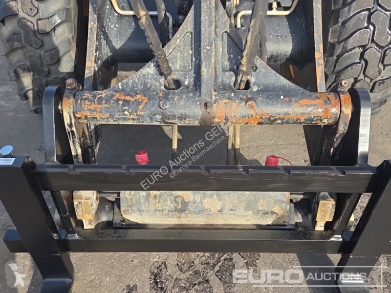 Lastare JCB 409