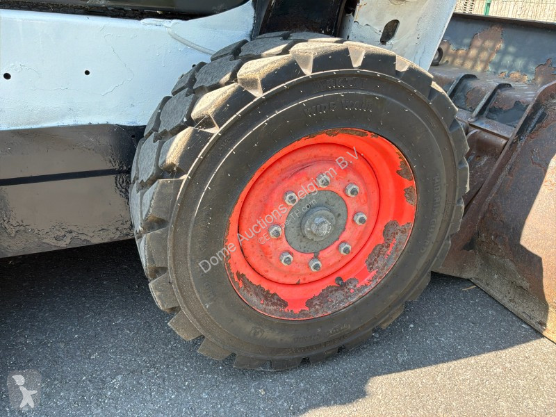 Pá carregadora Bobcat S590