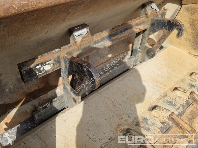 Lastare Kubota R085