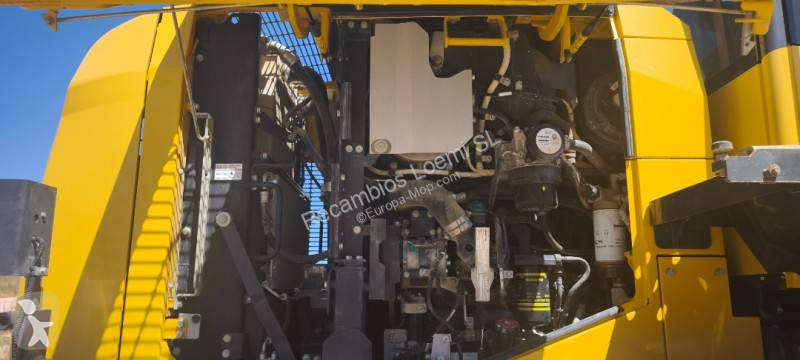Pá carregadora Komatsu WA200-8