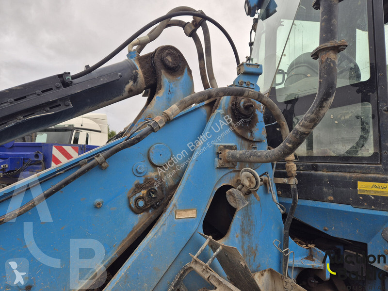 Фронтальный погрузчик Caterpillar