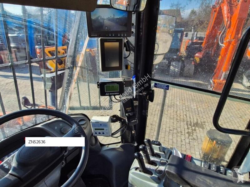 Nakladač Hitachi 6