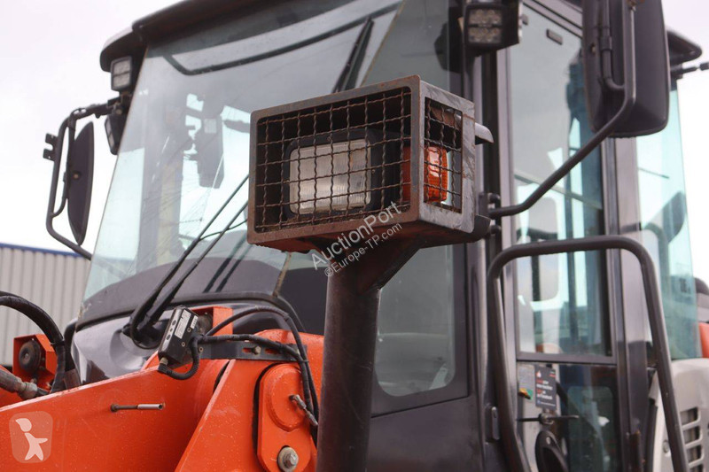 Chargeuse Hitachi 6
