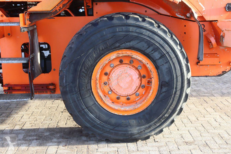 مُحمّلة Fiat Kobelco W170