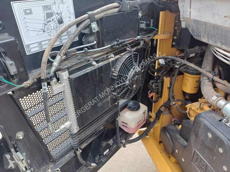 مُحمّلة Caterpillar 232D3
