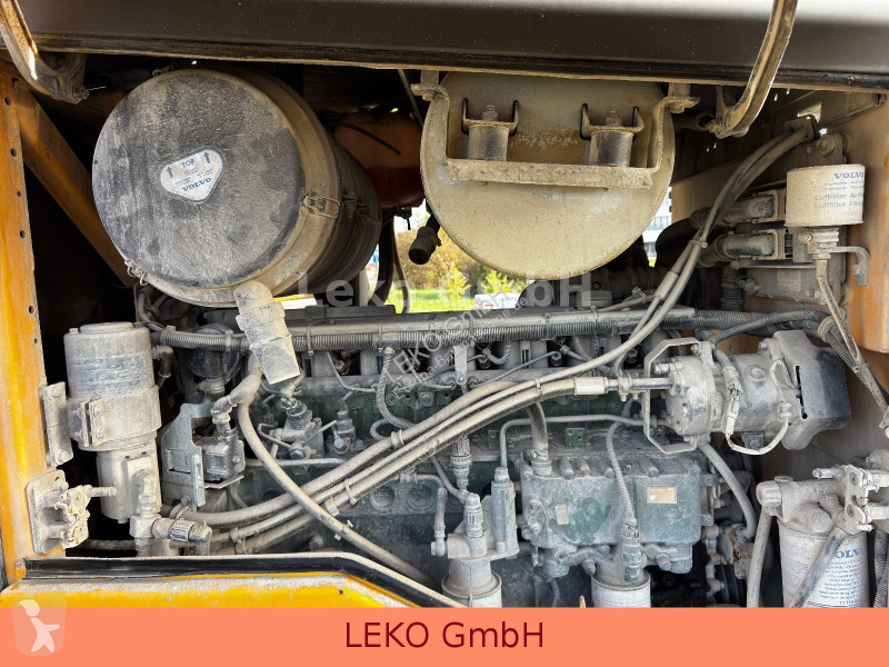 مُحمّلة Volvo 120F 3 Kreise, Schnellwechsler