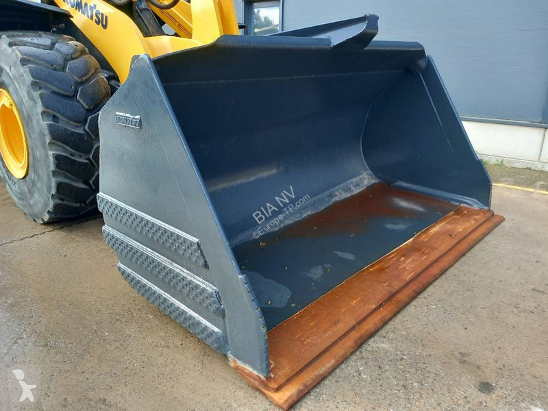 Shovel Komatsu WA480-8E0