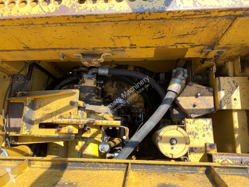 Shovel Caterpillar NVT