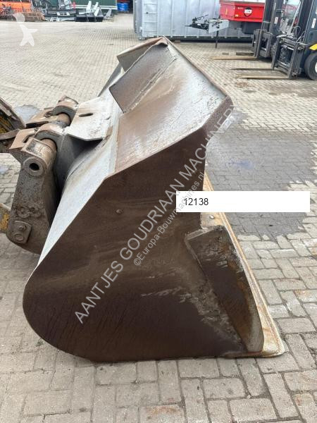 Nakladač  Shovel WA270 8 - Gebruikt