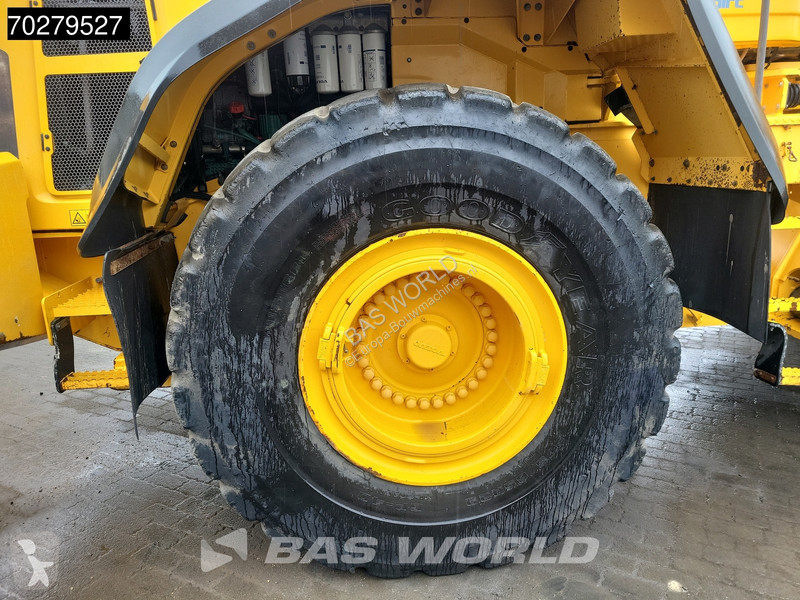 Nakladač Volvo L250 CDC