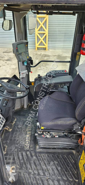 Pala Komatsu -8