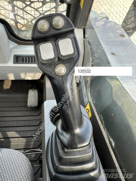 Shovel Volvo MC70C