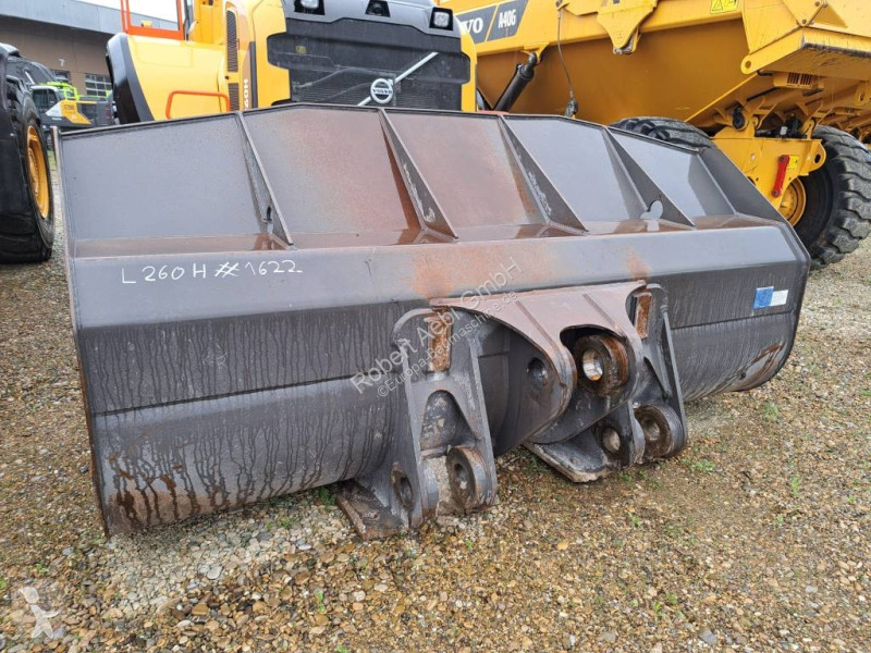 Incarcator Volvo L 260 H