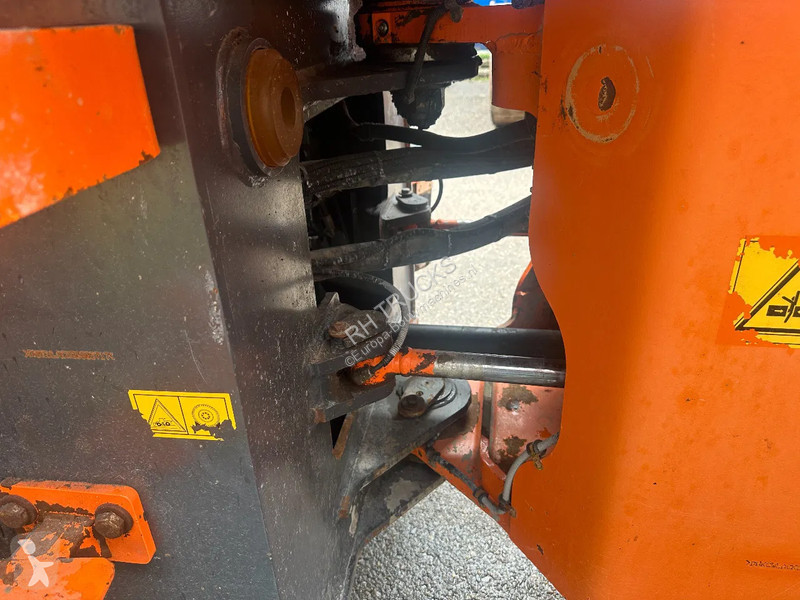 Pá carregadora Doosan 4X4, CE, 6117 HOURS