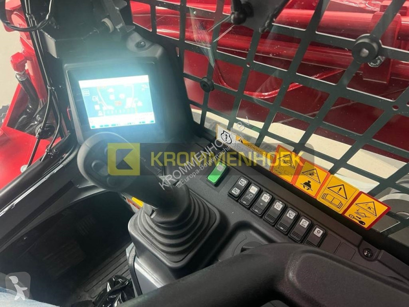 Shovel Takeuchi TL 12 V-2