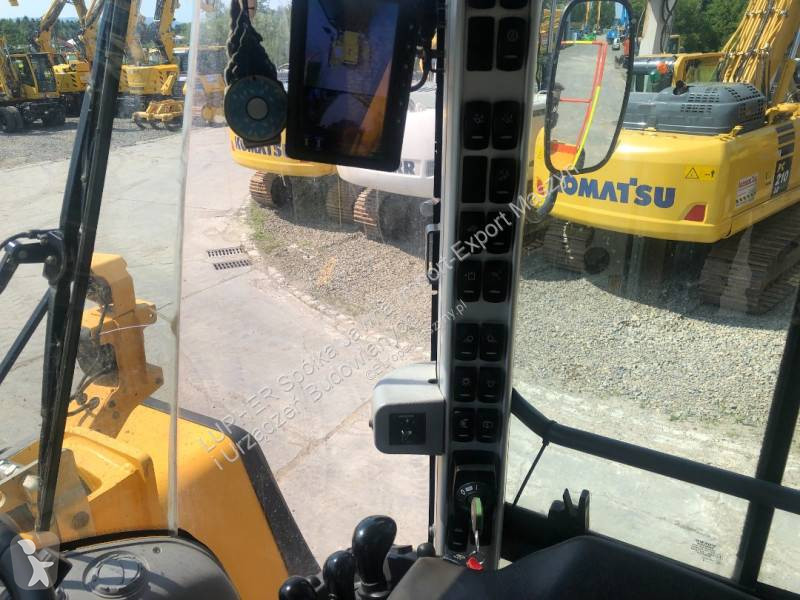 Nakladač Volvo L220H