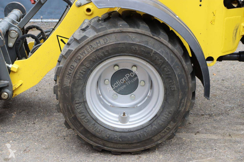 Pala cargadora Neuson WL25