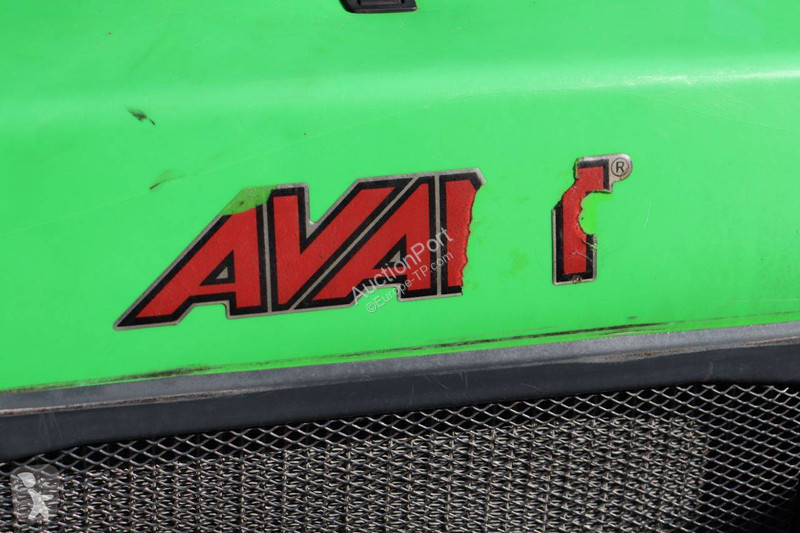 Shovel Avant tecno M