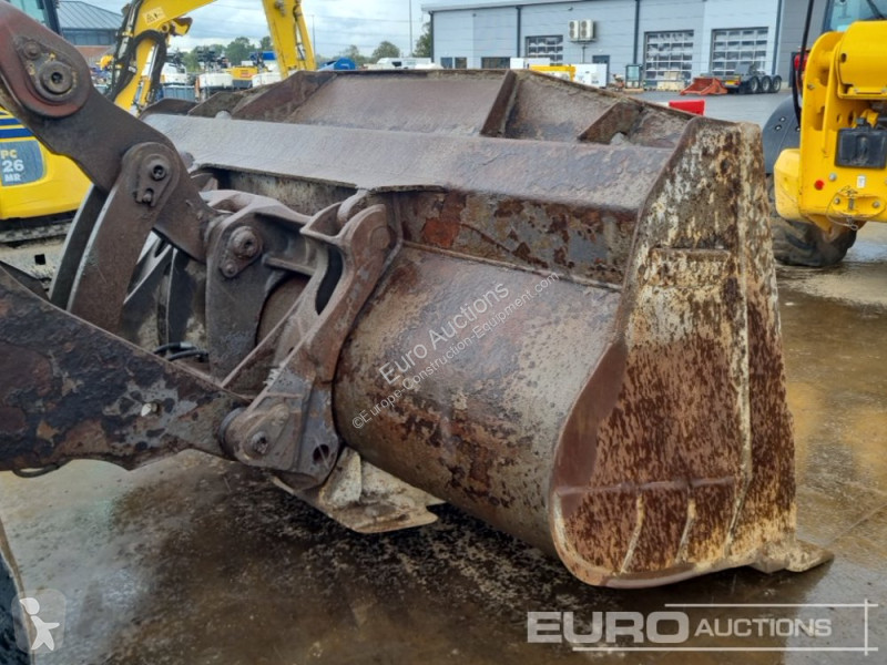 Nakladač Volvo L110H