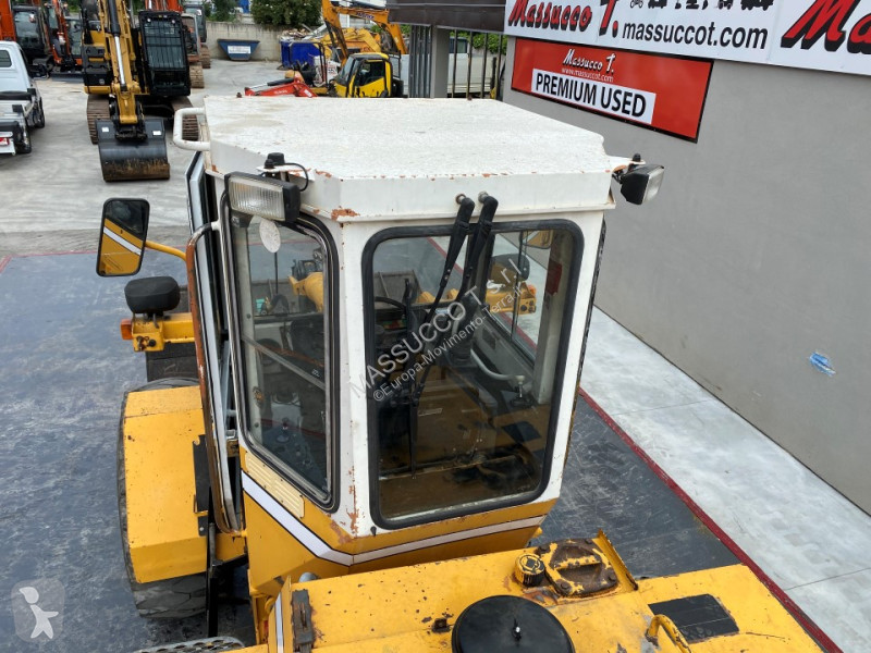 مُحمّلة Liebherr L521
