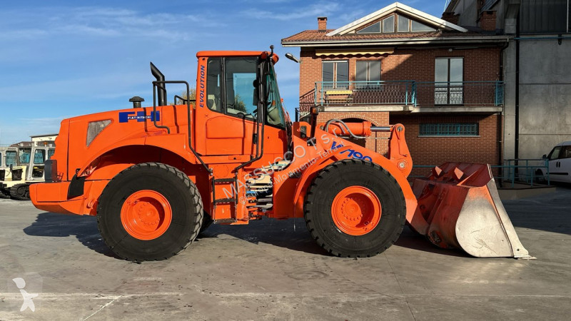 Фронтальный погрузчик Fiat-Hitachi