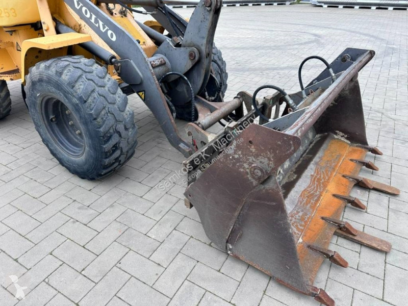 مُحمّلة Volvo B PRO 3er Kreis...