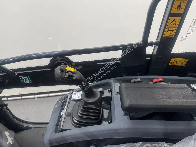 Chargeuse Komatsu WA80M-8E0 NIEUW