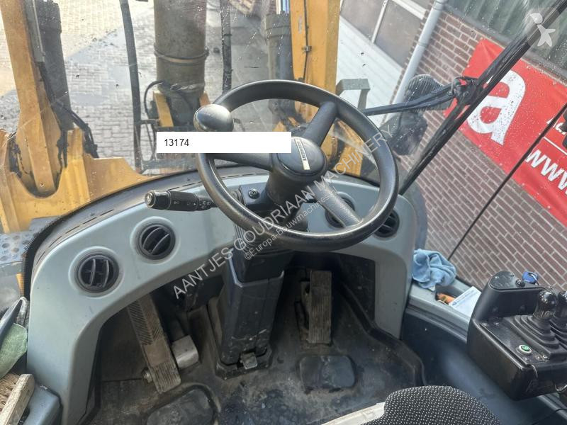Nakladač Liebherr 566 XPower