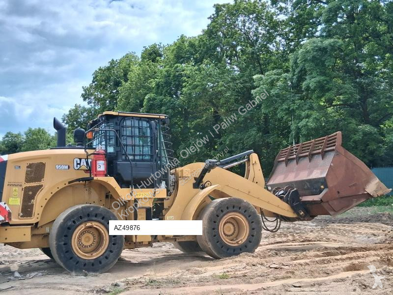 Nakladač Caterpillar 950M