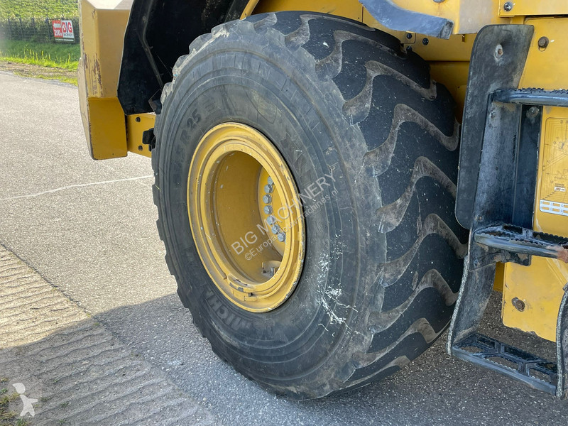 Nakladač Caterpillar 962M