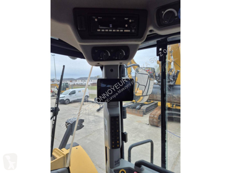 Nakladač Caterpillar 966-14
